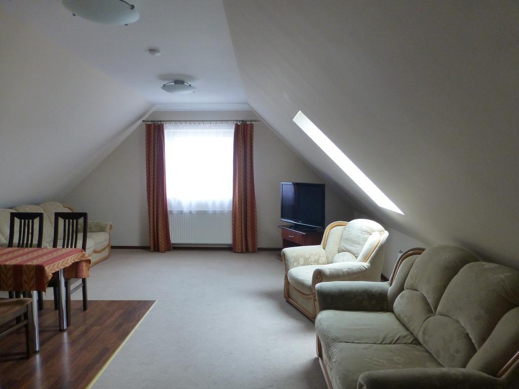 Hotel Cesarski - Kaiserhof Giżycko Exteriör bild