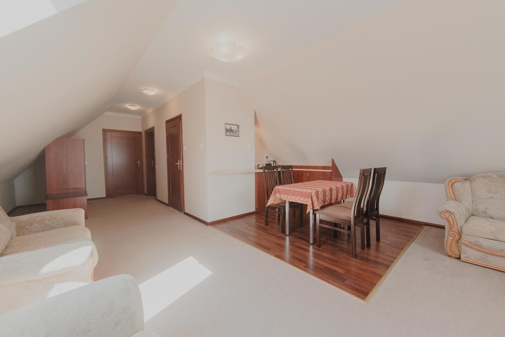 Hotel Cesarski - Kaiserhof Giżycko Exteriör bild