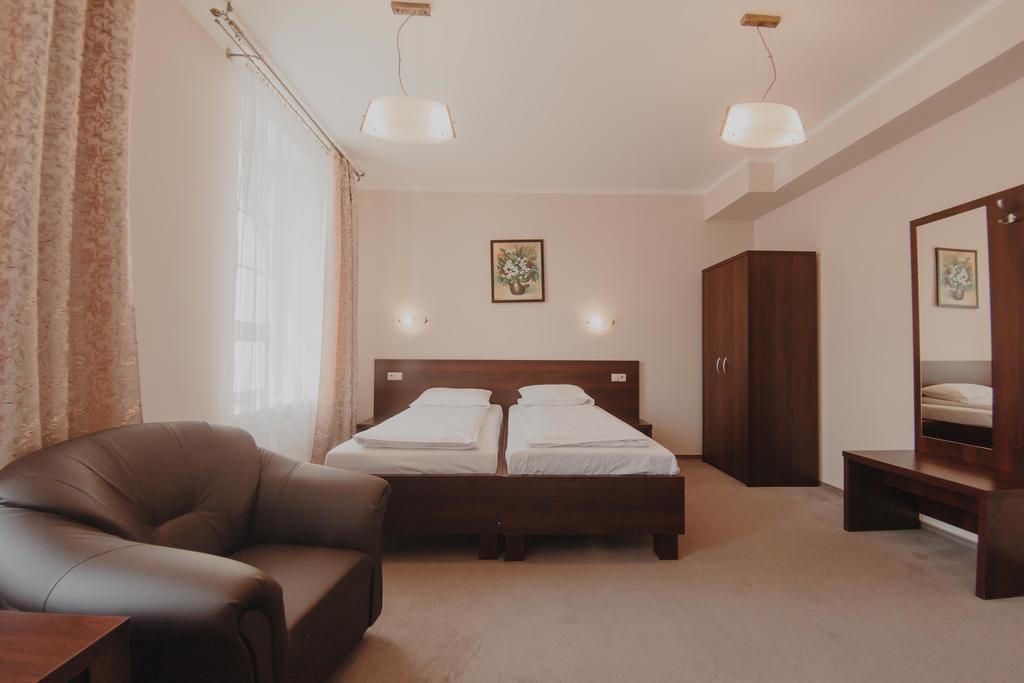 Hotel Cesarski - Kaiserhof Giżycko Exteriör bild