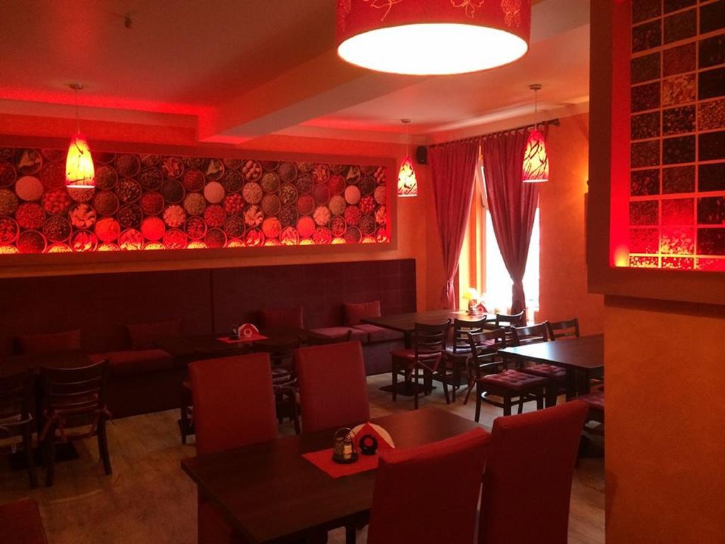 Hotel Cesarski - Kaiserhof Giżycko Exteriör bild
