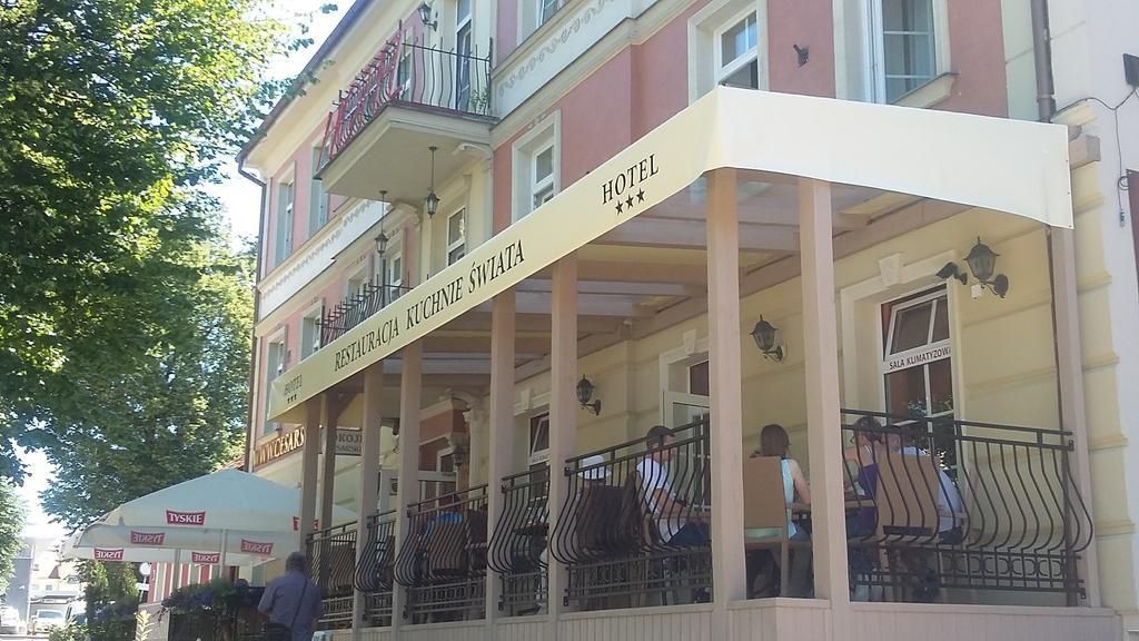 Hotel Cesarski - Kaiserhof Giżycko Exteriör bild