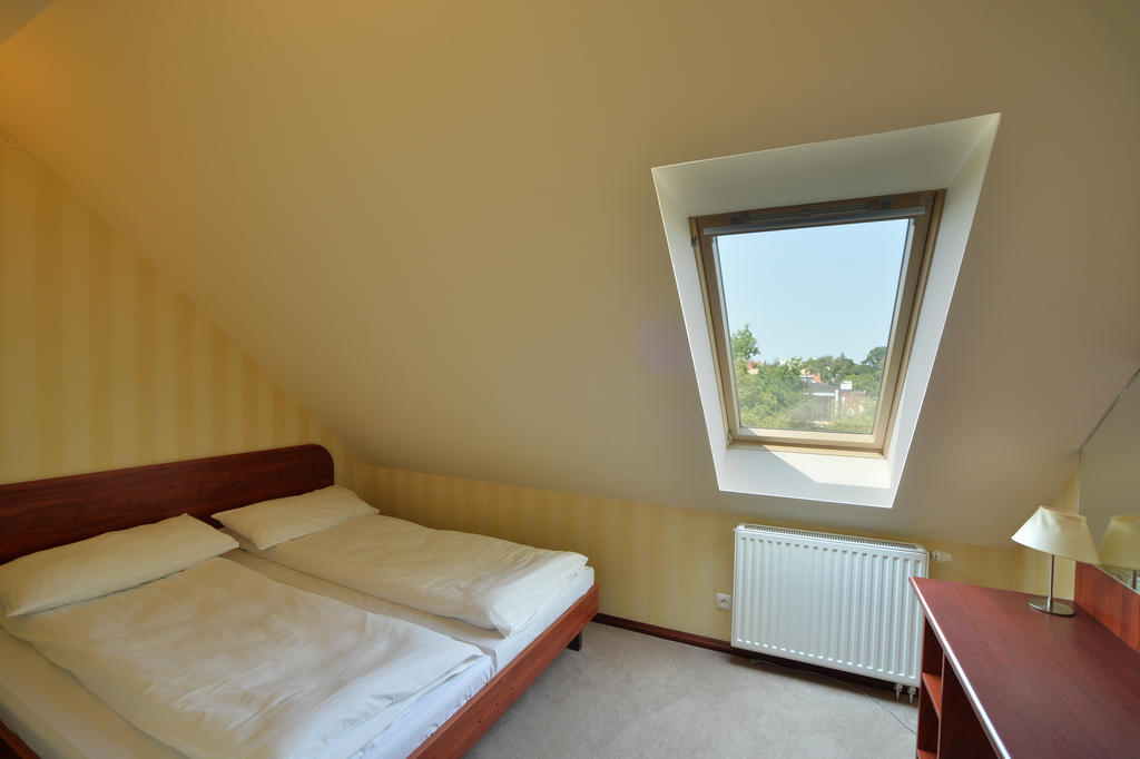Hotel Cesarski - Kaiserhof Giżycko Rum bild